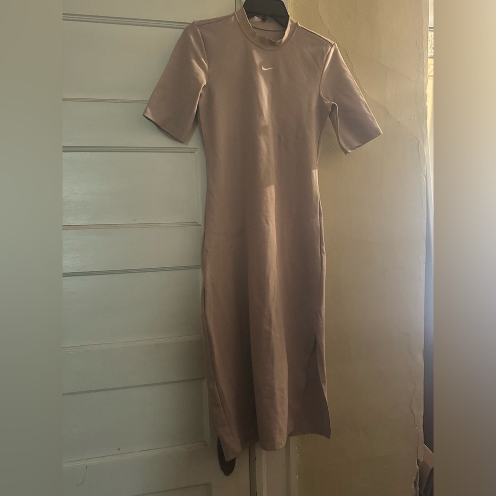 Nike Women’s Tight Midi Dress